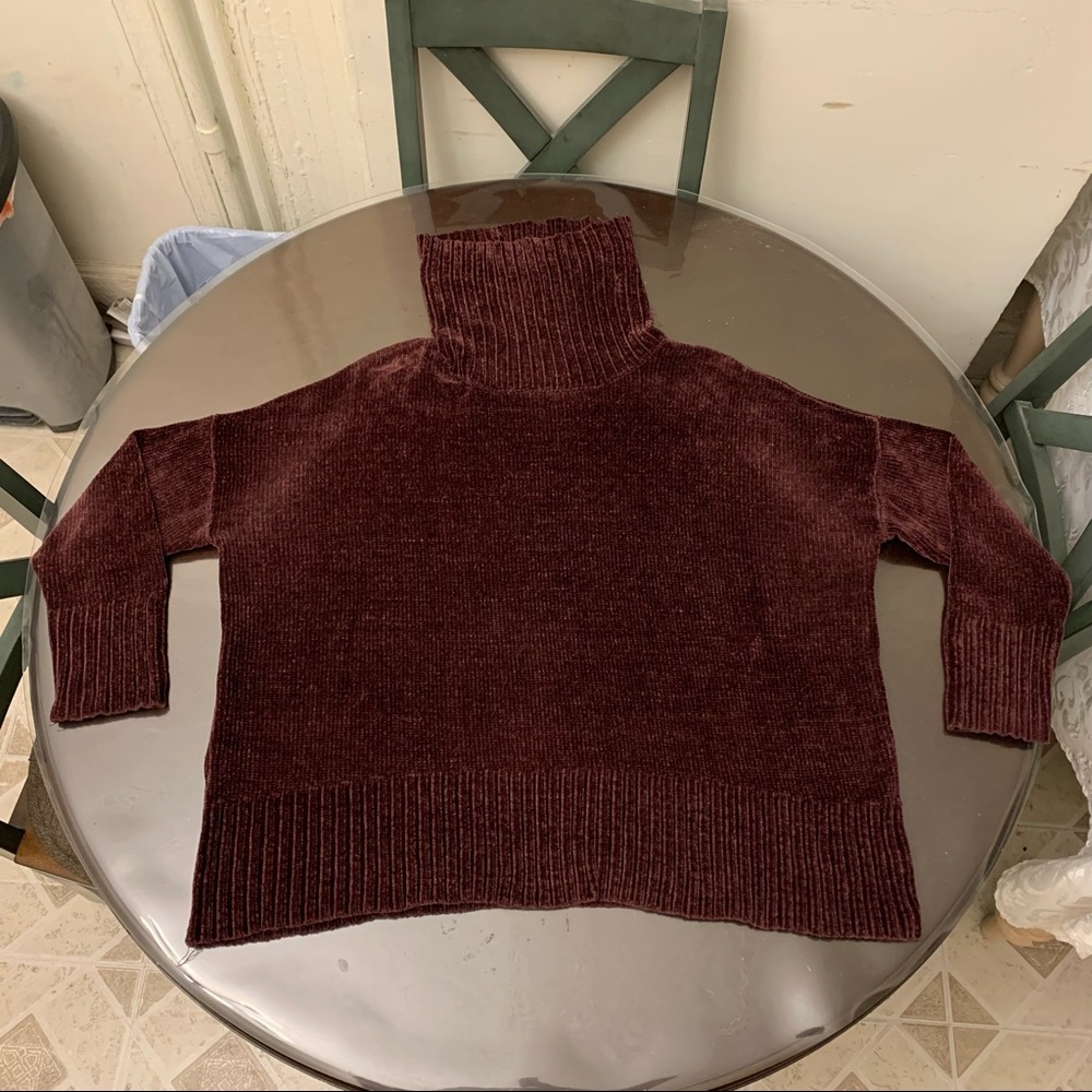 Sweater - Picture 2 of 10